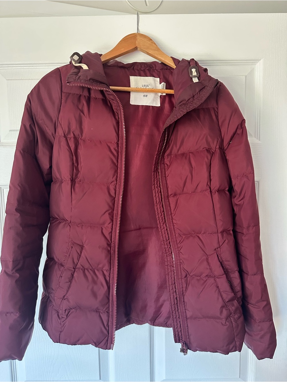 H&M Women's Maroon Quilted Hooded Puffer Jacket